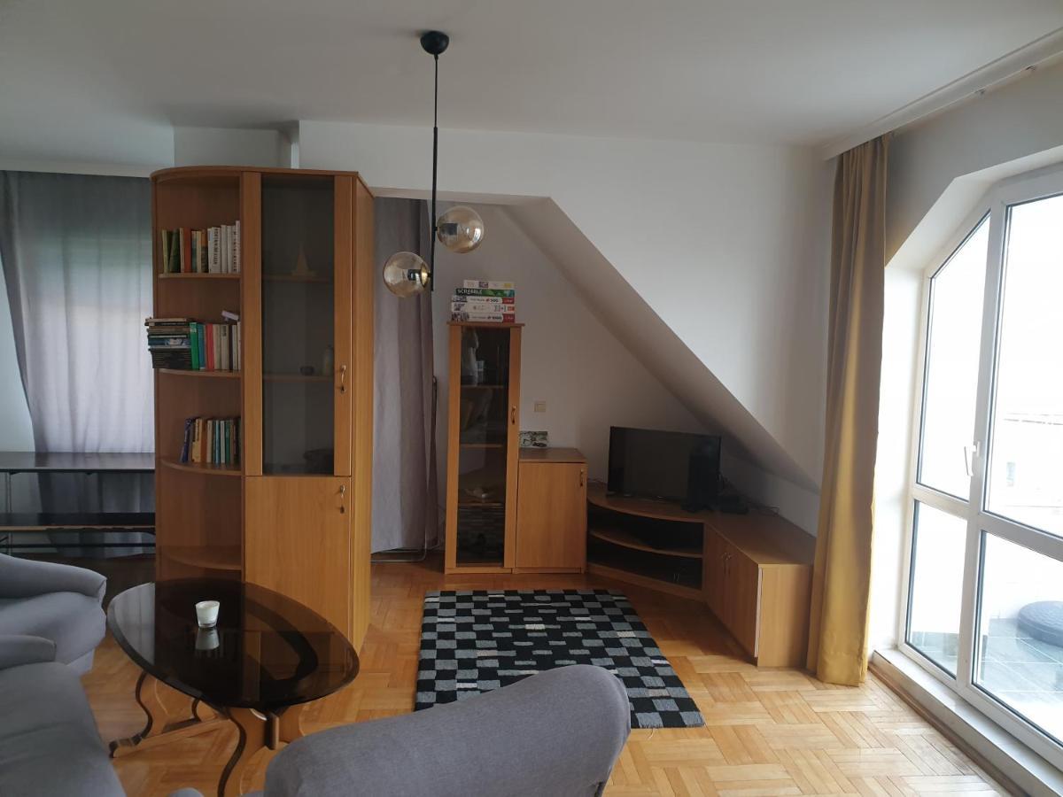 Fit Apartment Burgas Екстер'єр фото