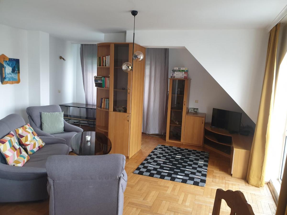 Fit Apartment Burgas Екстер'єр фото