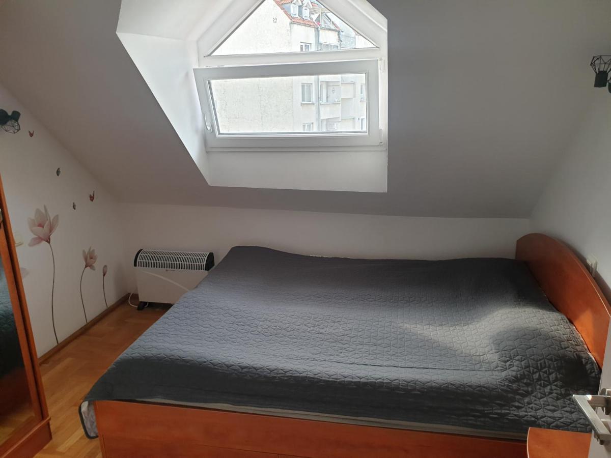 Fit Apartment Burgas Екстер'єр фото